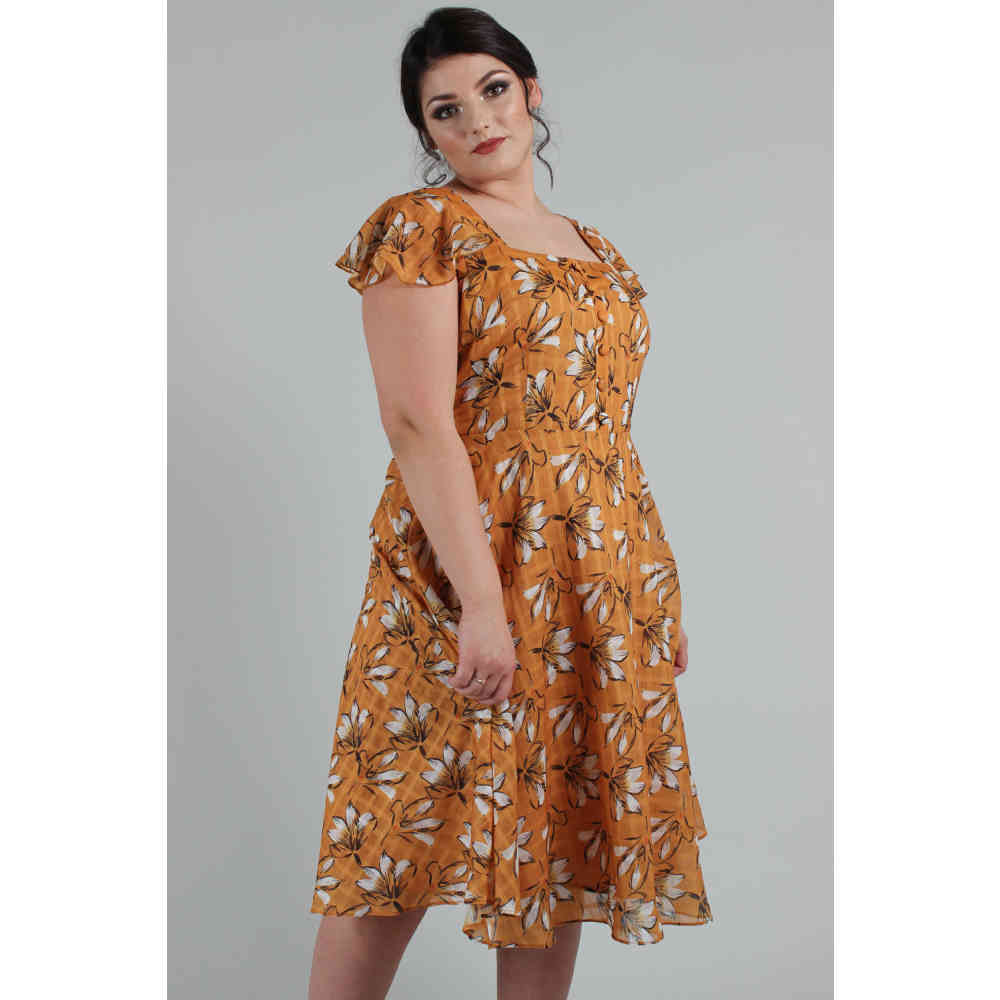 Voodoo Vixen - Curve Margot Floral Square Neck Flare jurk - Geel